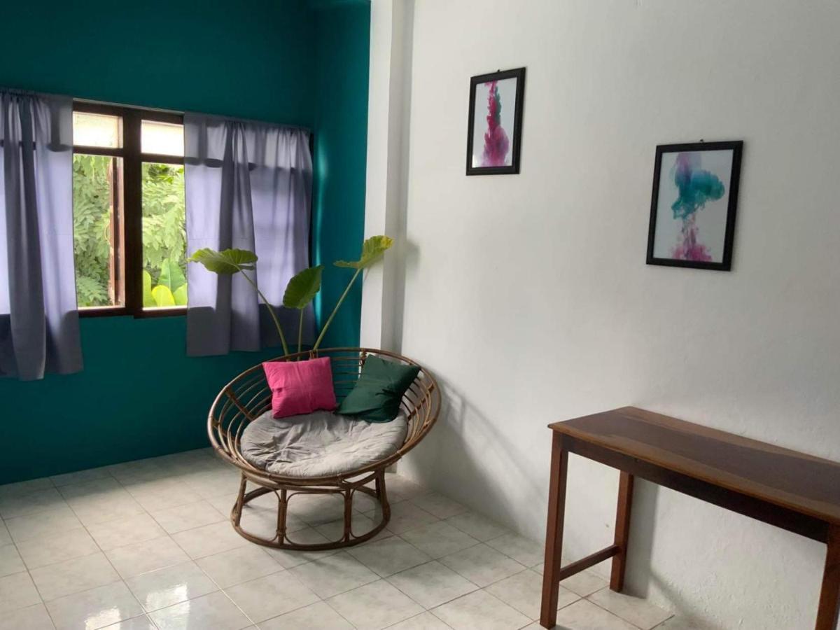 La Casa - Thakhek Hostel Kültér fotó