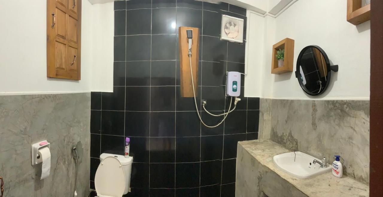 La Casa - Thakhek Hostel Kültér fotó