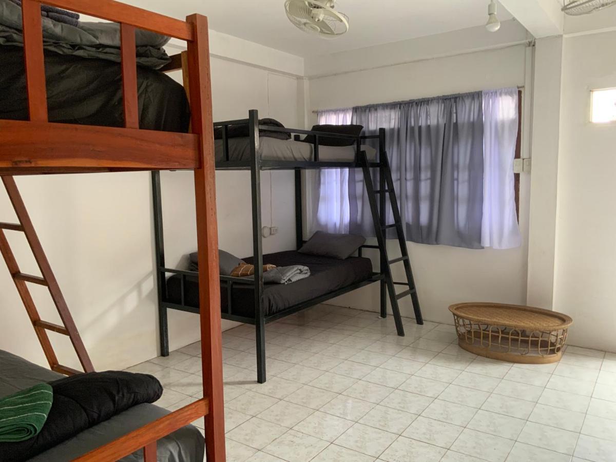 La Casa - Thakhek Hostel Kültér fotó