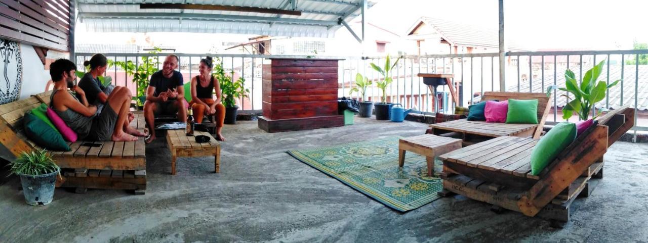 La Casa - Thakhek Hostel Kültér fotó