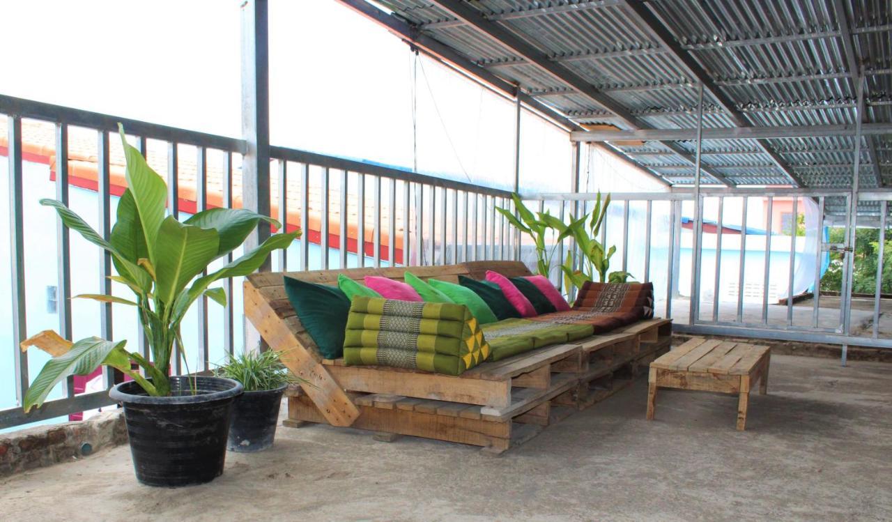 La Casa - Thakhek Hostel Kültér fotó